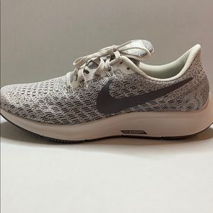 WMNS NIKe air zoom Pegasus 35